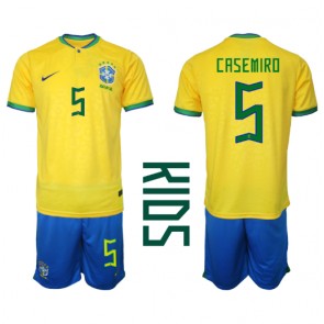 Brazílie Casemiro #5 Dětské Domácí dres komplet MS 2022 Krátký Rukáv (+ trenýrky)